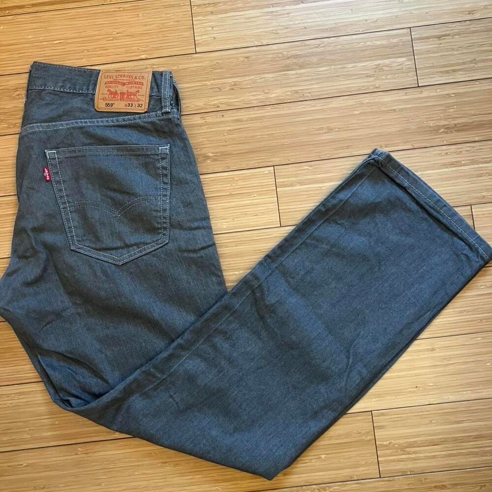 Men's Levi's gray denim jeans